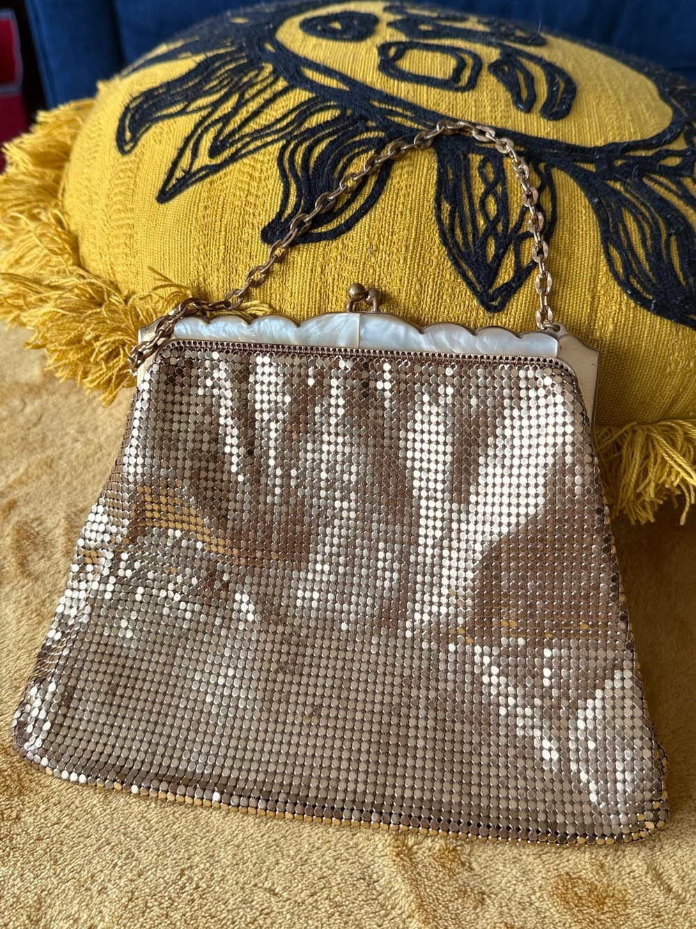 Vintage 40s Whiting and Davis gold mesh purse with MOP accent flapper art deco
